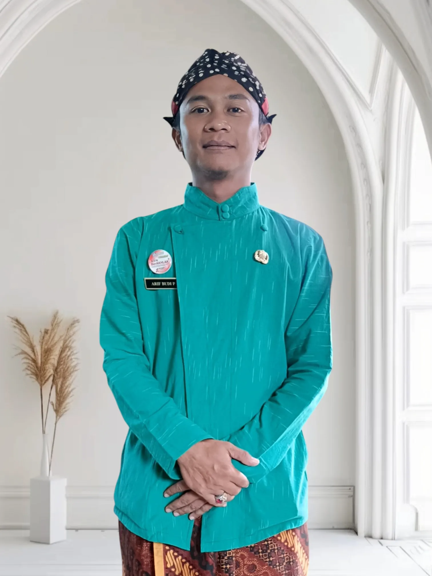 Arif Budi Purwanto, S.S.